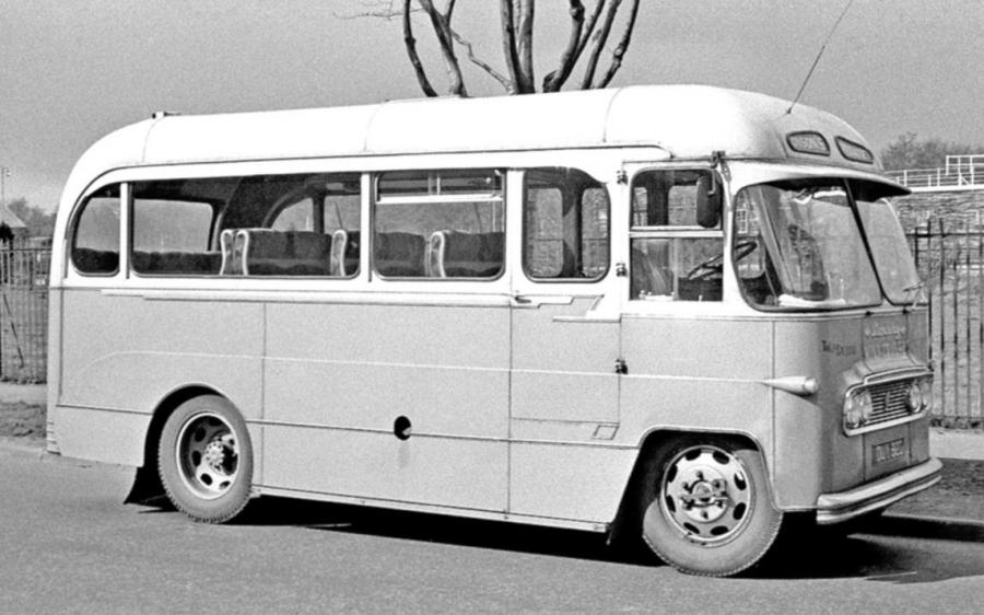 Austin CXD Willenhall Coachcraft (C16F) (UK) '1955